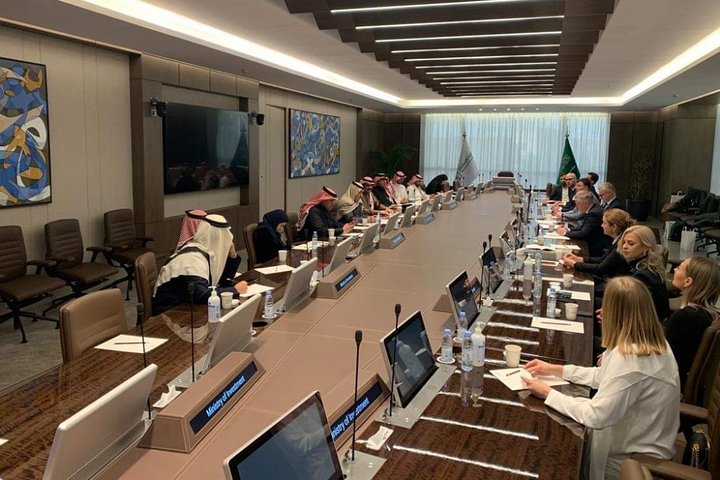 su Saudo Arabijos investicijų ministro pavaduotoju J. E. Badru Albadru.jpg